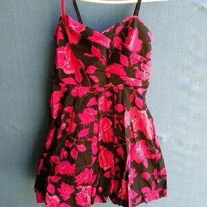 Twenty One Women's Size Medium M Black Floral Mini Dress B1